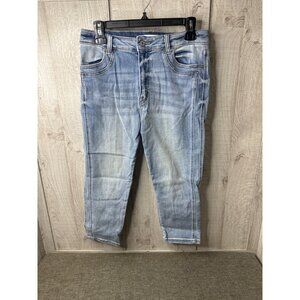KanCan by Maurices Womens Light Wash Denim Jeans Size 29 Capri Pants Slim Fit